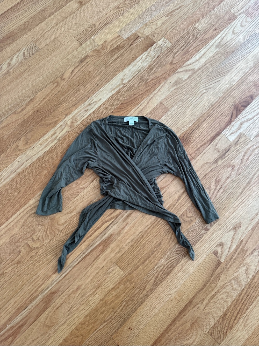 August silk brand wrap top olive green